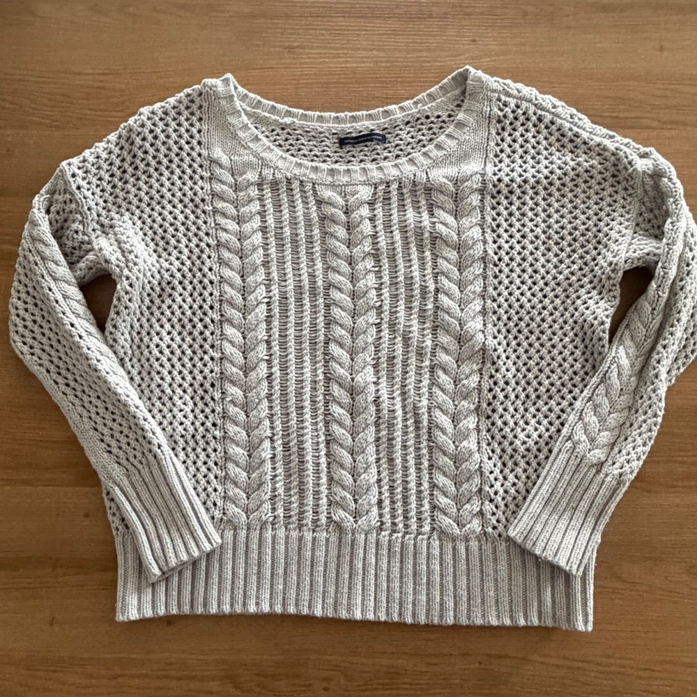 American Eagle Outfitters Gray Cable Knit Crochet Sweater‎ Women Medium